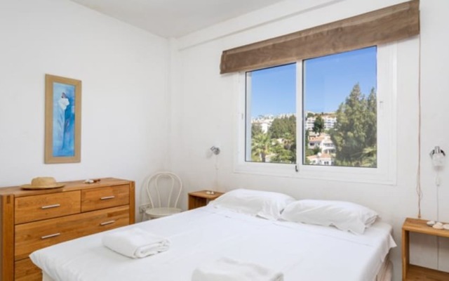 Apartment - 2 Bedrooms with Pool, WiFi and Sea views - 107869