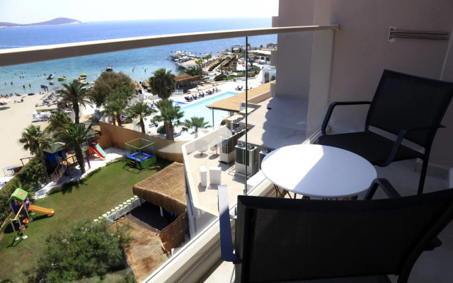 Design Plus Seya Beach Hotel