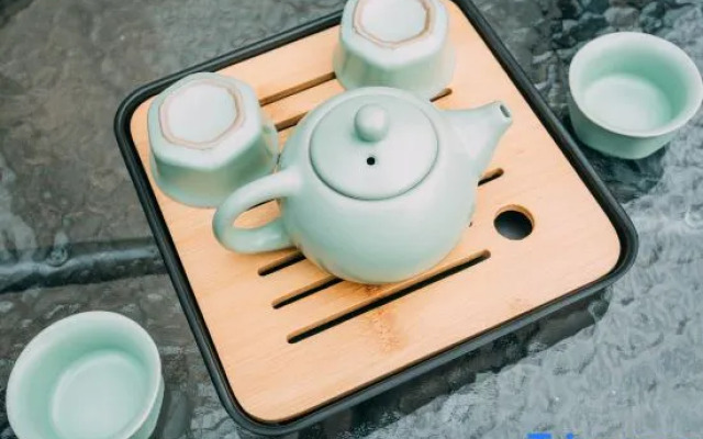 Yangzhou Ronghui Chengshi Jiudian