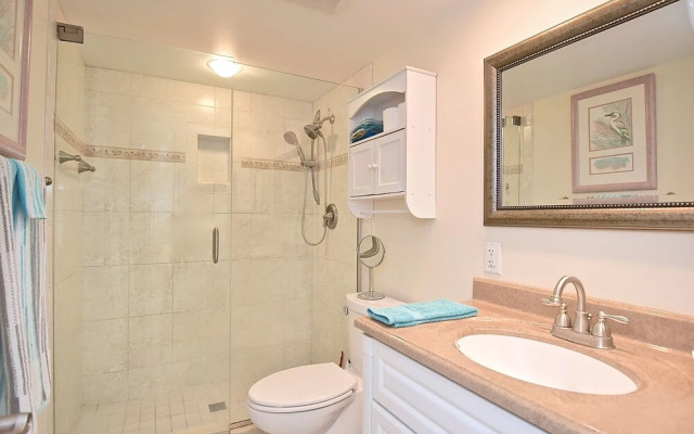 Bay Tree Club 106 by Vtrips