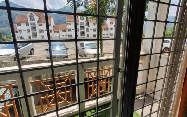 Selesa Hillhomes Golf Resort - T11GGA