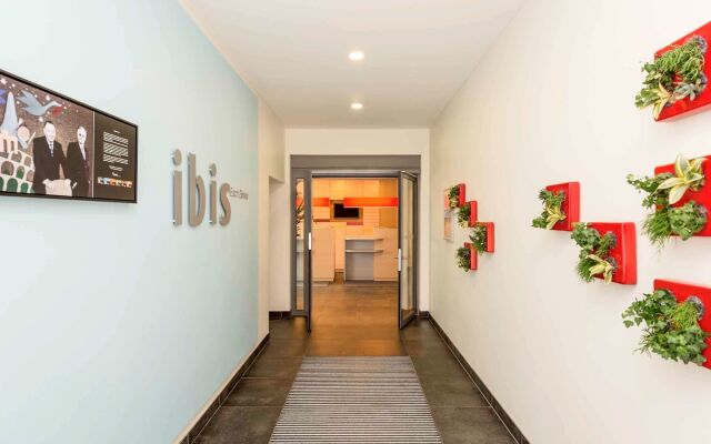 ibis Esch Belval