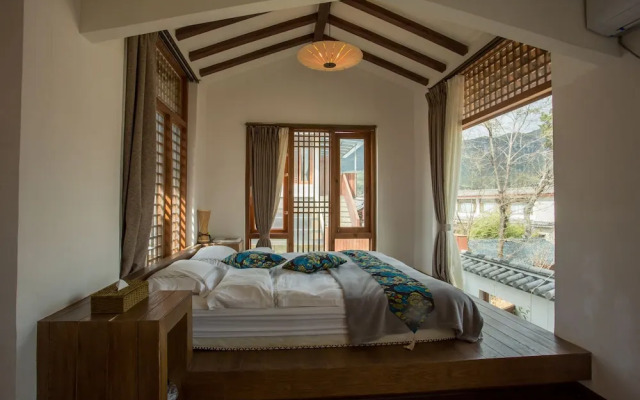 Yunzhong Baisha Lijiang Inn