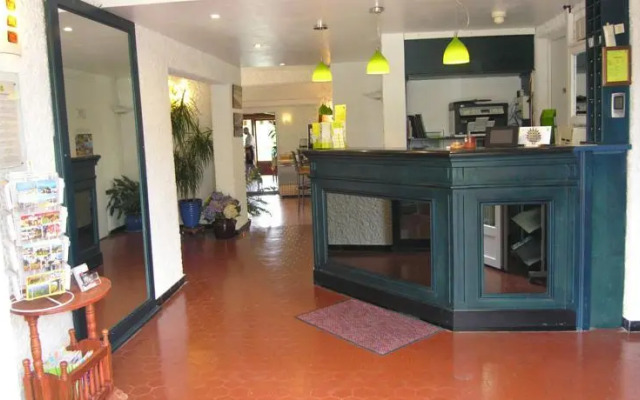 Abaca Ypua Hotel Restaurant