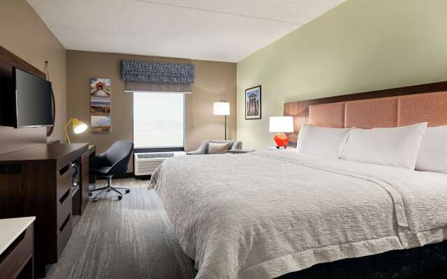 Hampton Inn & Suites Frederick-Fort Detrick