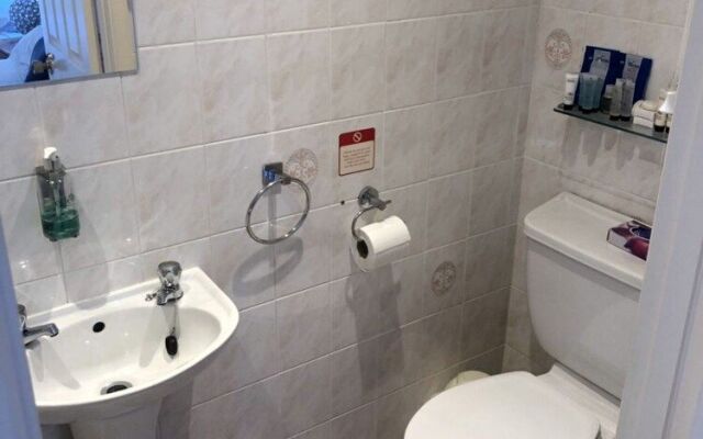 Kingsway GuestHouse