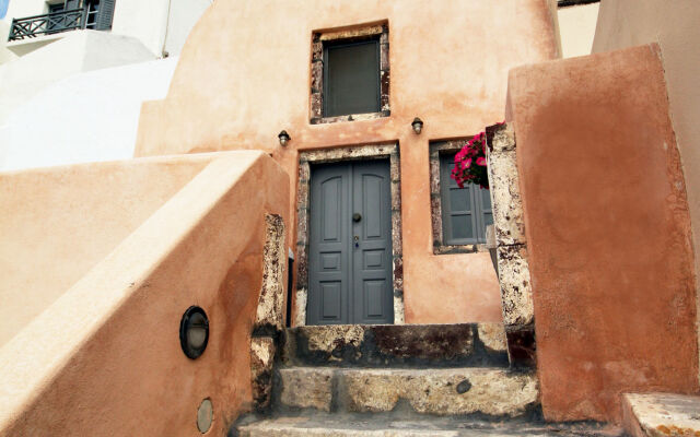 Alafouzou Cave Loft