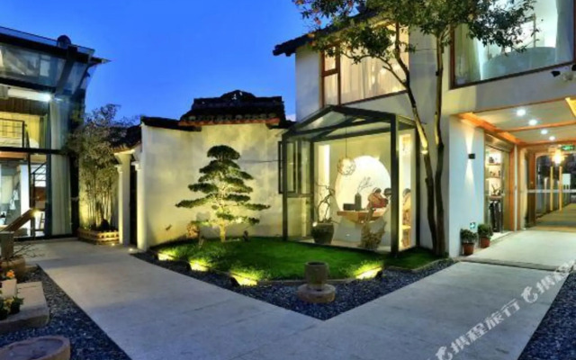 Zhenqing Bieyuan Boutique Hotel