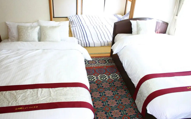 Lake Yamanaka Resort House II