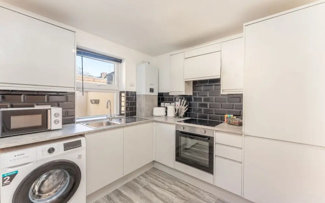 Homely 2-bed Apartment Near Luton Town Centre