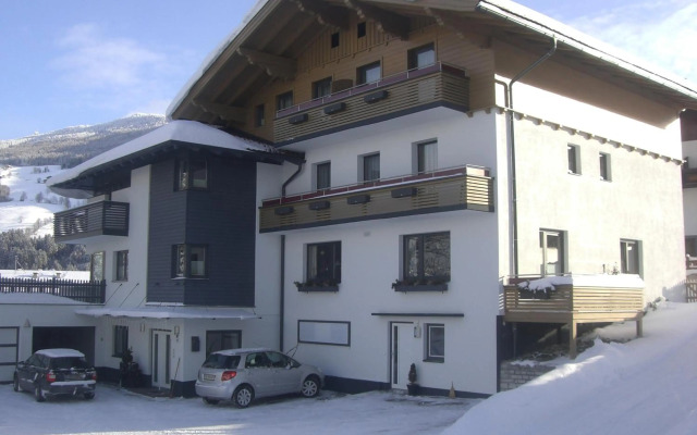 Edelweiss Apartments