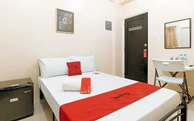 RedDoorz @ Miras Apartelle Angeles Pampanga