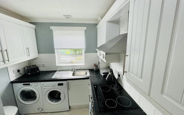 Modern 2 bed Apartment Near City Centre