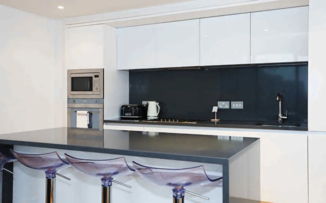Modern 2bed with free Parking in the iconic Quartermile