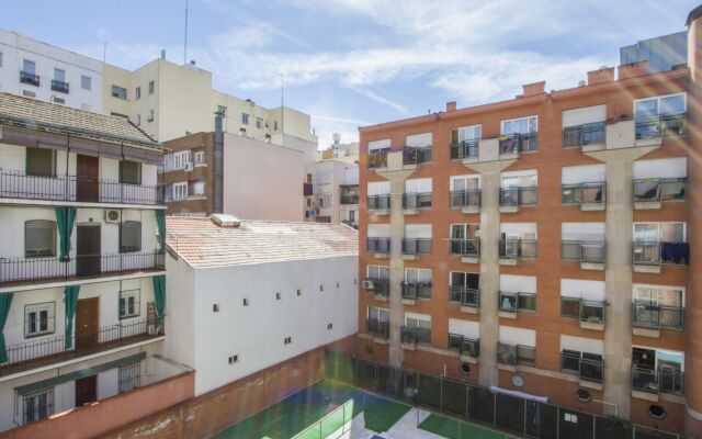 UD Apartments - Atocha Stylish with Pool