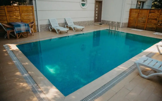 Stylish House Near Sapanca Lake With Private Pool