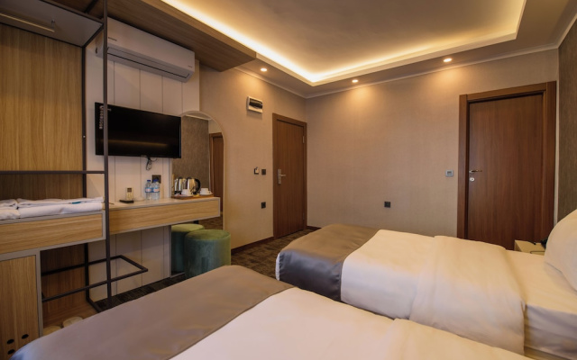 Alee Beyzar Hotel