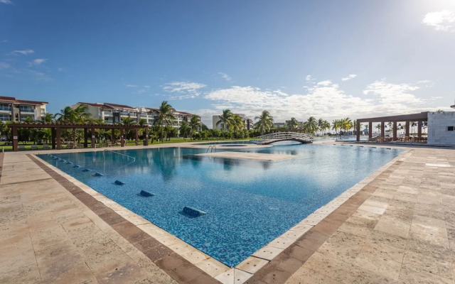 Casa Sky Penthouse Mareazul 2 Bedroom Condo by RedAwning