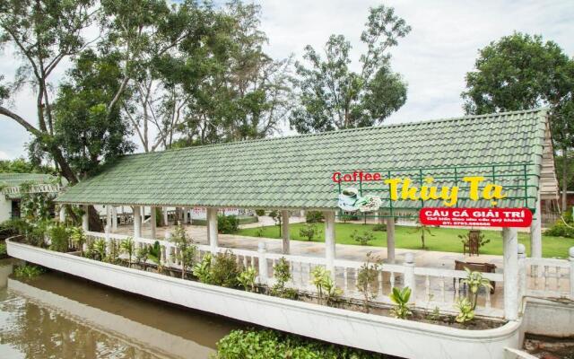 Satraco Royal Hotel