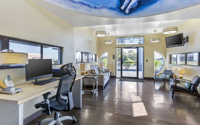 Best Western Space Age Lodge