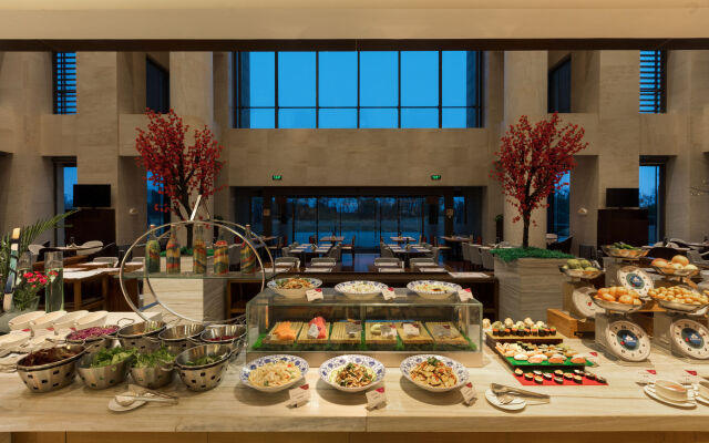 Crowne Plaza Xuzhou Dalong Lake by IHG