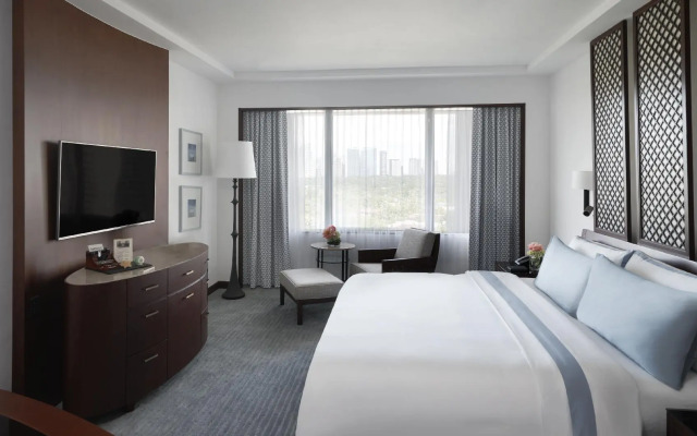 The Peninsula Manila