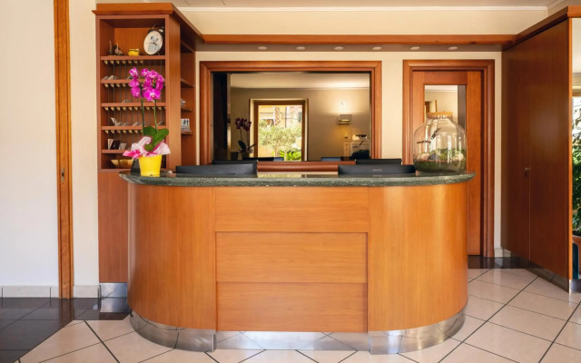 Hotel Careni Villa Italia