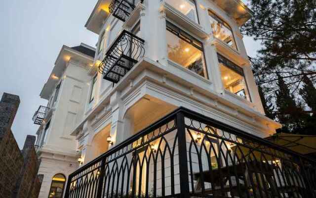 The Gate Boutique Hotel Da Lat