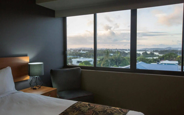 Gladstone Reef Hotel Motel