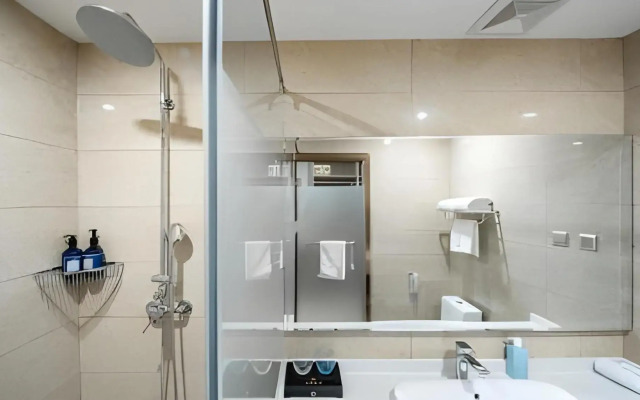 Starway Hotel (Chifeng Wanda Plaza)