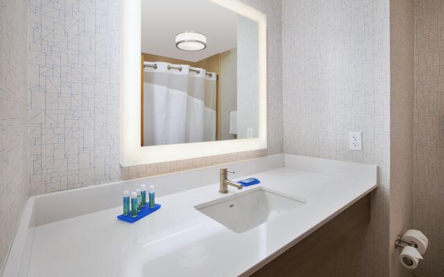 Holiday Inn Express Hotel & Suites Auburn Hills by IHG