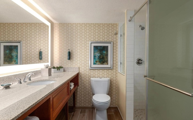 Doubletree by Hilton Fort Myers at Bell Tower Shops