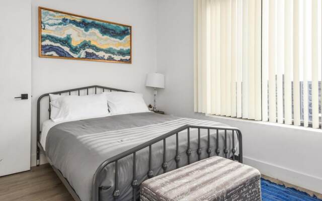 Luxury 2BR 30 Mins to Manhattan Evonify