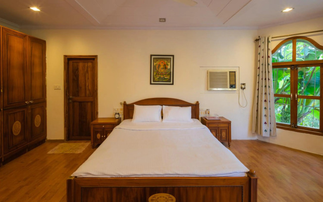 SaffronStays Birdsong, 3 BDR Pet-friendly Villa in Madh Island