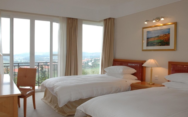 Spring City Golf And Lake Resort – Guest Rooms – Kunming