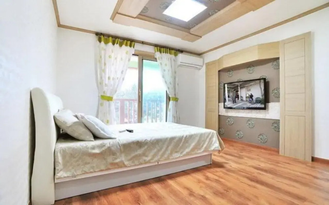 Boryeong Beach House Pension