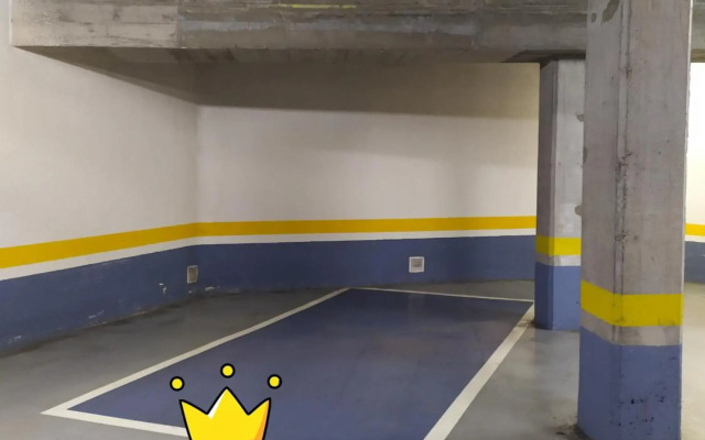 Bilbao Center Apt parking FREE