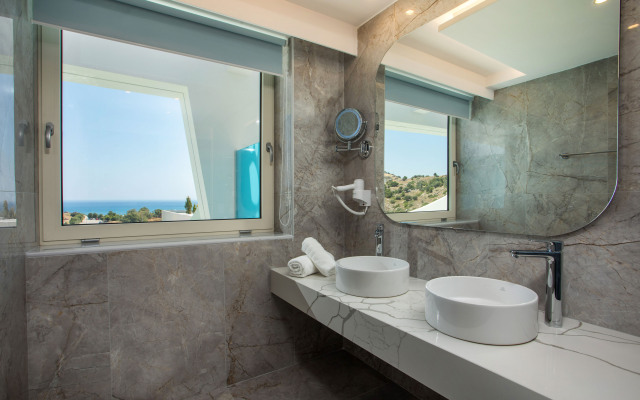 Lindos White Hotel & Suites