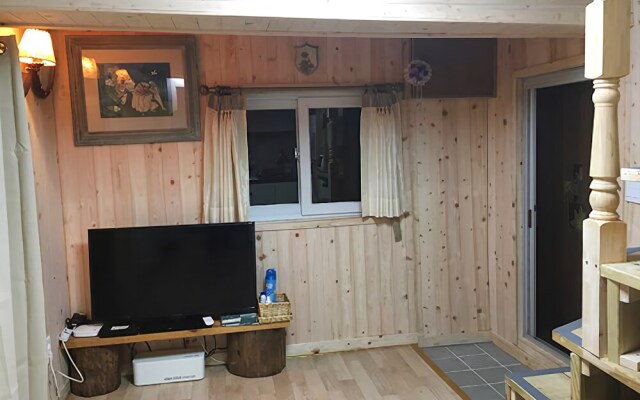 Jecheon Log Tree Pension