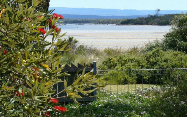 Pelican Bay Bed and Breakfast