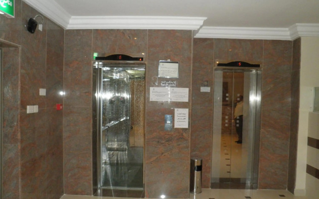 Marina Royal Hotel Suites