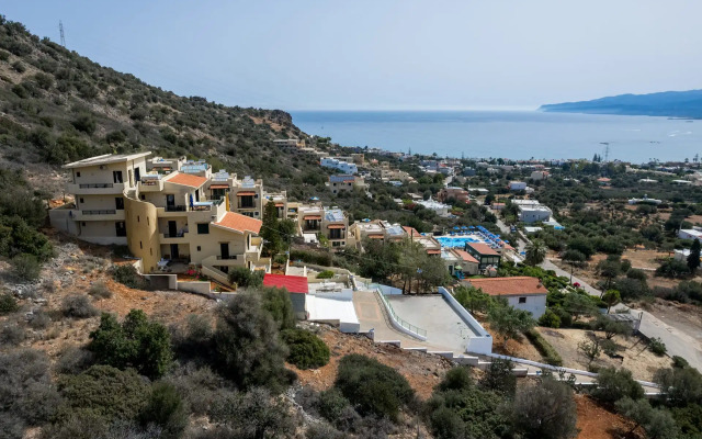 Blue Horizon Apartments