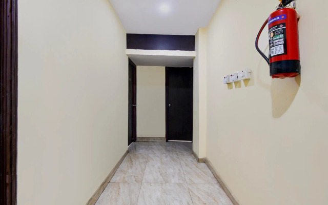 OYO 8812 White Palace Hotel & Resort New Alipore