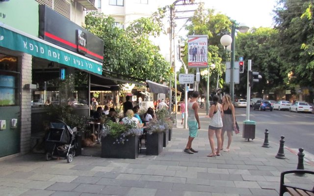 Dizengoff Sea Residence