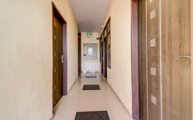 Hotel Sapphire by OYO Rooms