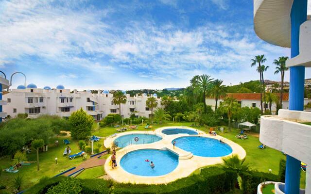 Apartamentos Ona Campanario