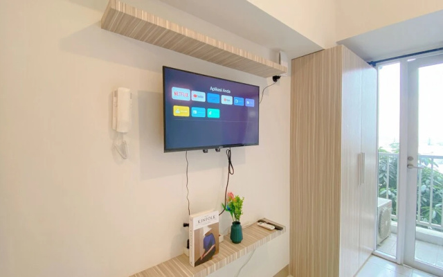Warm And Simply Look Studio Apartment Tokyo Riverside Pik 2 – Guest Rooms – Jakarta