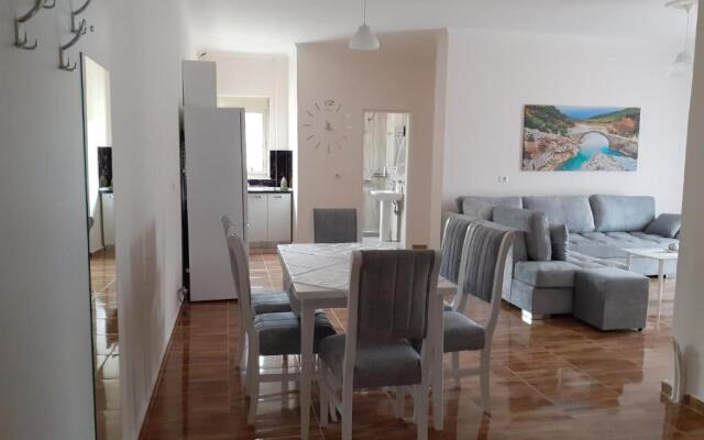Drini Apartments