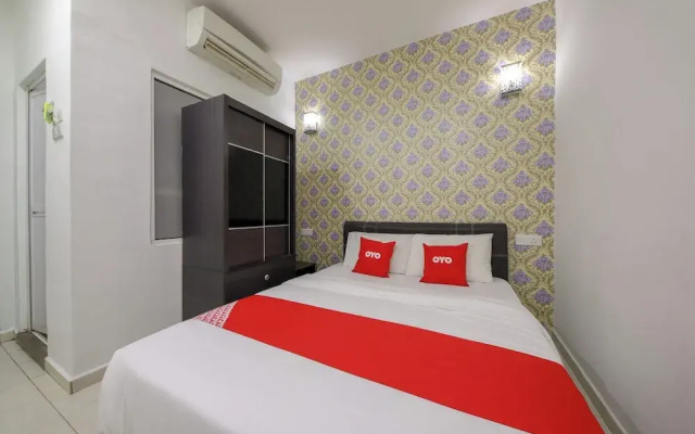 OYO 89497 Dream Nur Hotel