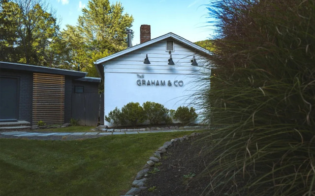 The Graham & Co.